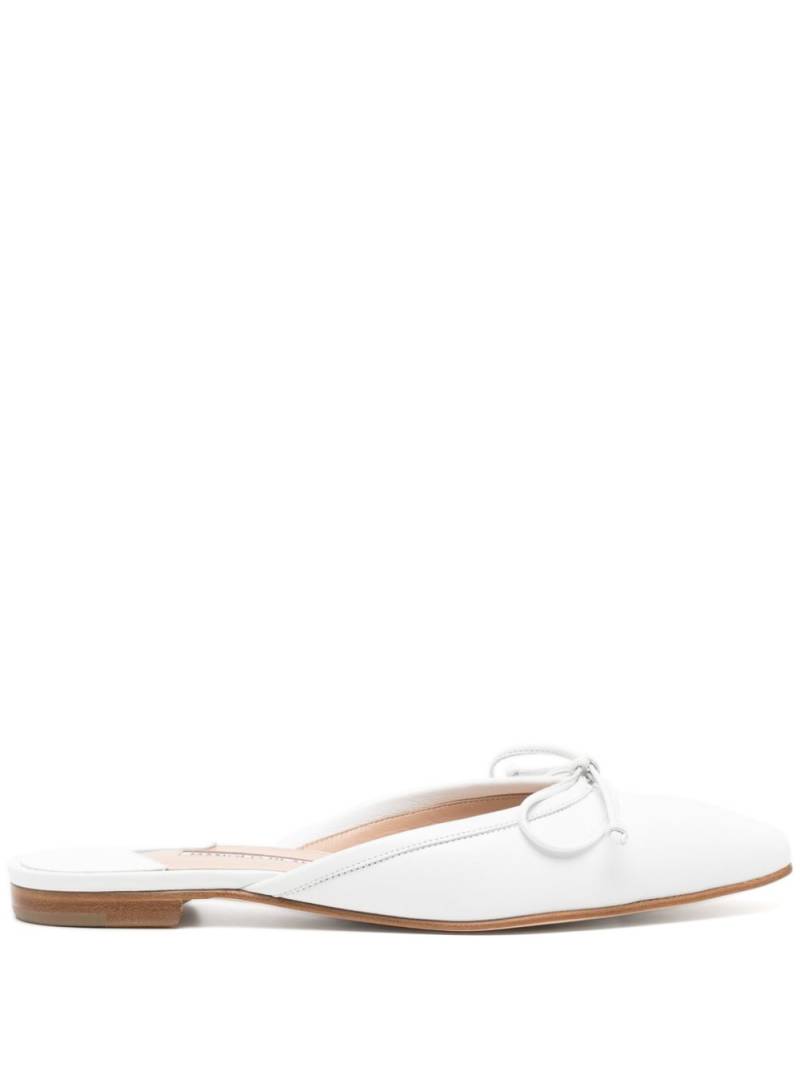 Manolo Blahnik Ballerimu flat mule - White von Manolo Blahnik