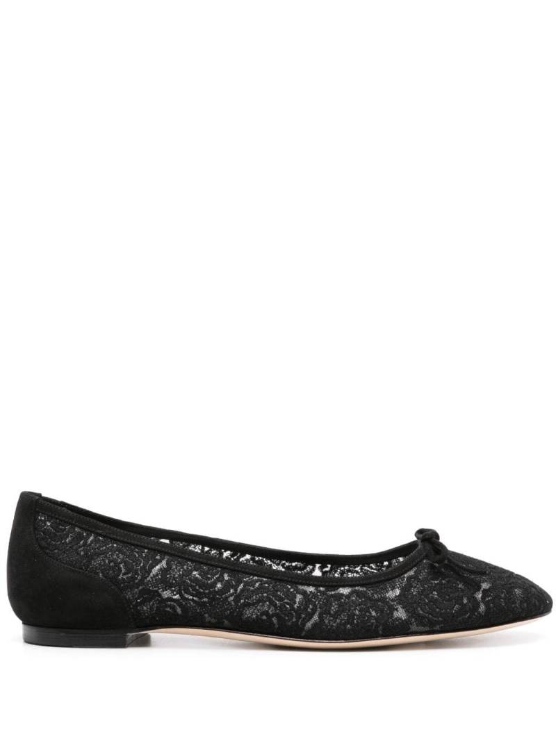 Manolo Blahnik Verizzo floral-embroidered ballerina shoes - Black von Manolo Blahnik