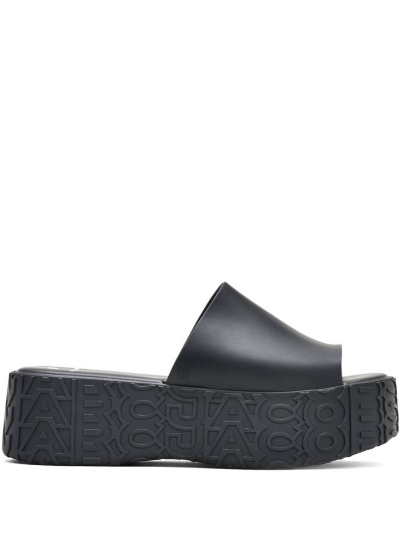 Marc Jacobs x Melissa Becky platform slides - Black von Marc Jacobs