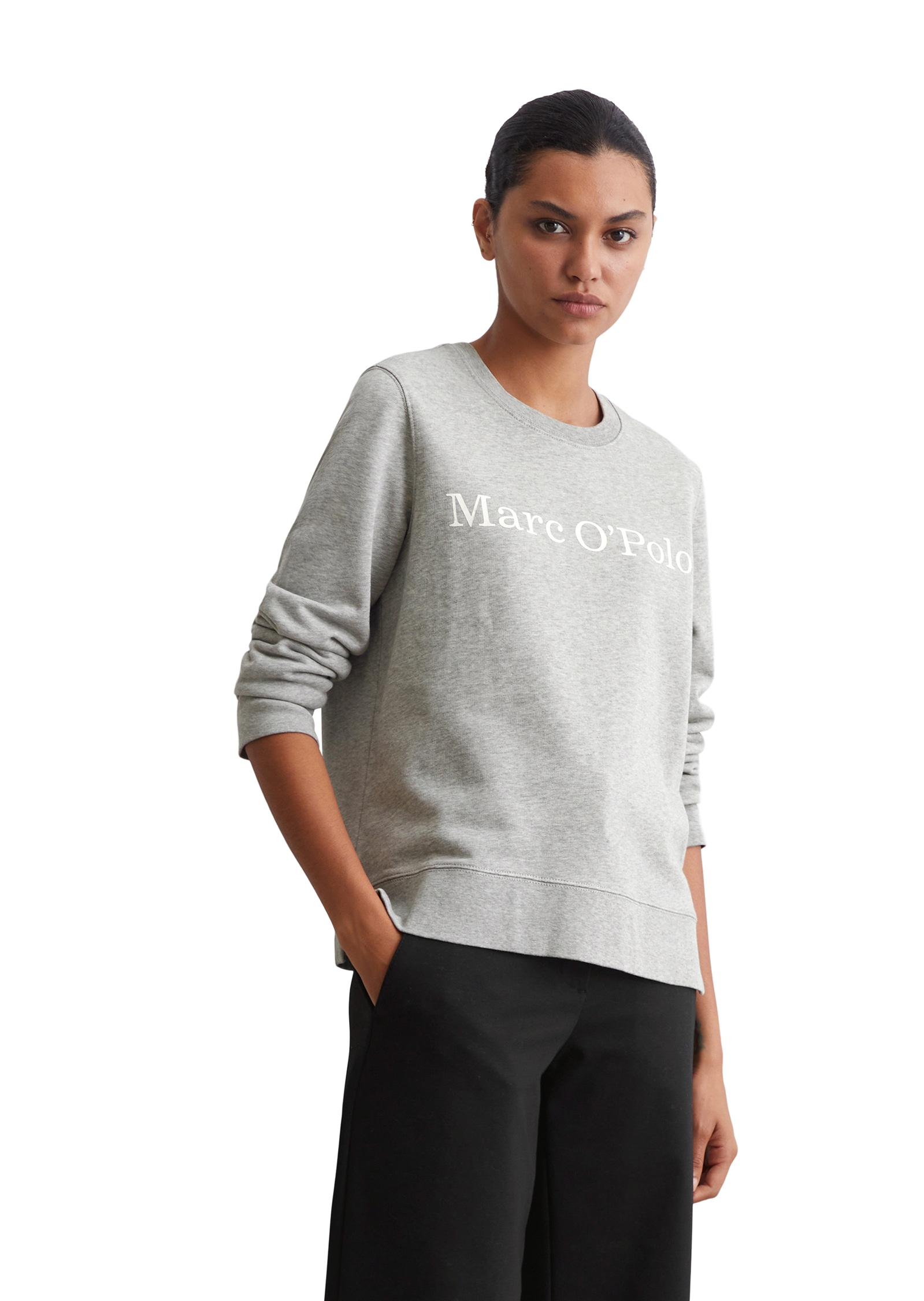 Marc O'Polo Sweatshirt, mit Kontrast-Stickerei auf der Brust von Marc O'Polo