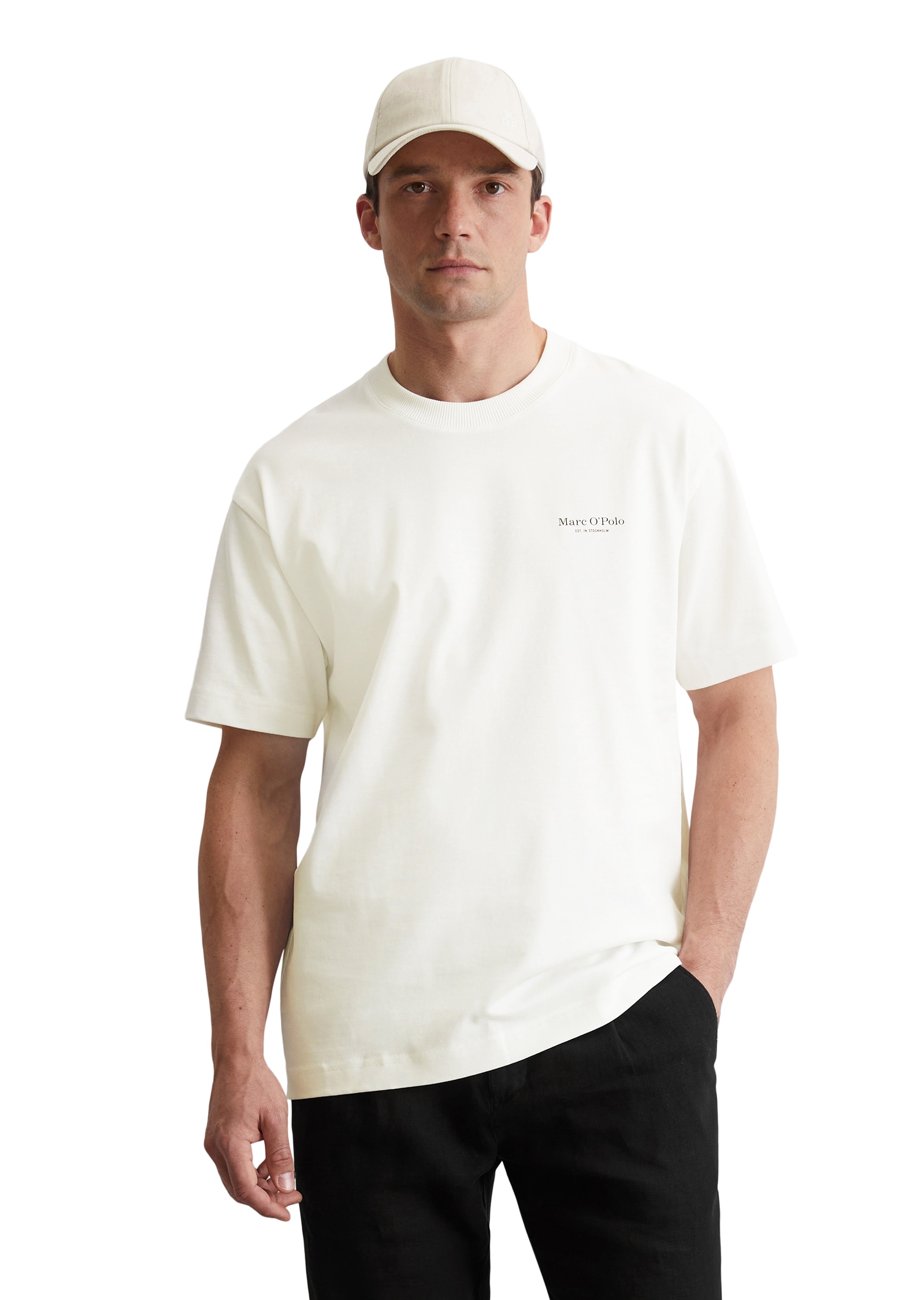 Marc O'Polo T-Shirt, mit markantem Rücken-Print und Logoprint seitlich auf der Brust