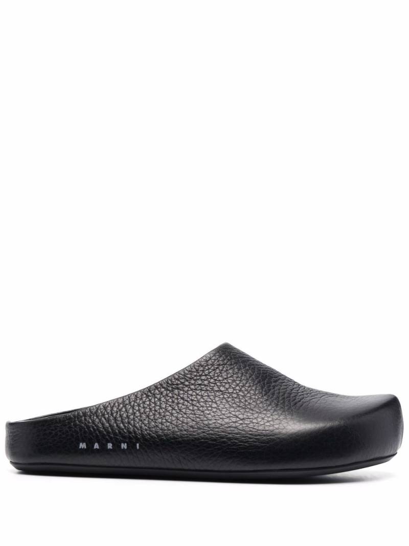 Marni textured-leather clog slippers - Black von Marni