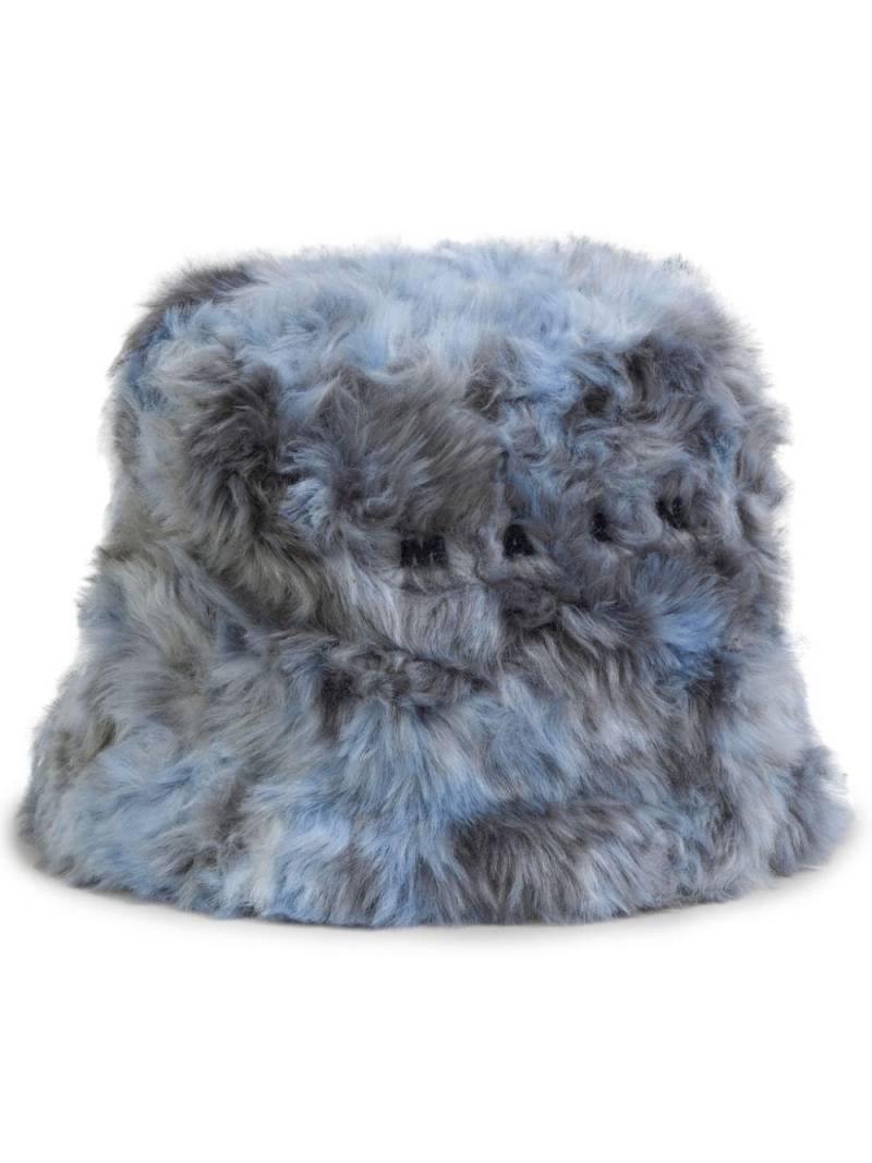 Marni faux fur bucket hat - Blue von Marni