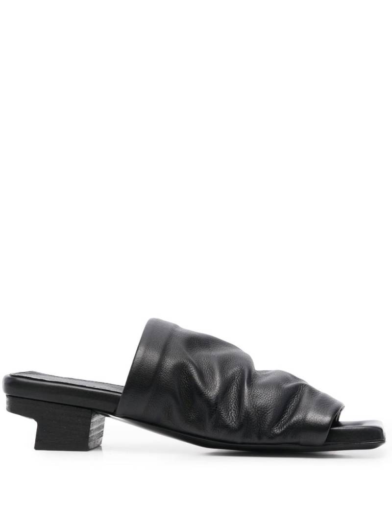 Marsèll creased-effect leather sandals - Black von Marsèll