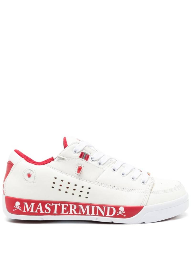 Mastermind Japan logo-print leather sneakers - White von Mastermind Japan