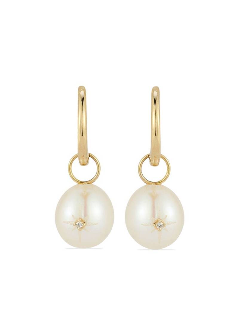 Mateo 14kt yellow gold pearl and diamond earrings von Mateo