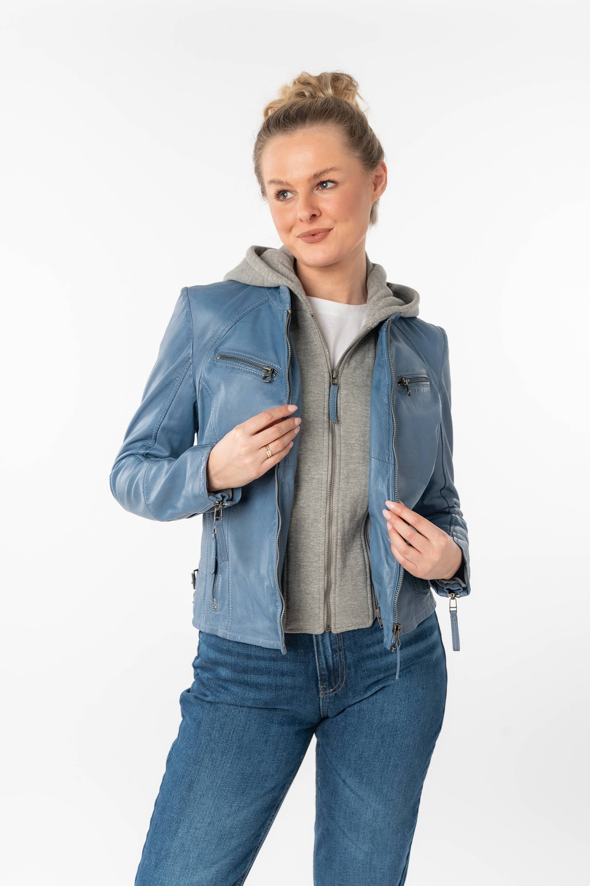 Mauritius Lederjacke »NOLA«, mit Kapuze, Two-in-One Style - mit abnehmbarer Jersey-Kapuze Mauritius Lederjacke »NOLA«, mit Kapuze, Two-in-One Style - mit abnehmbarer Jersey-Kapuze von Mauritius