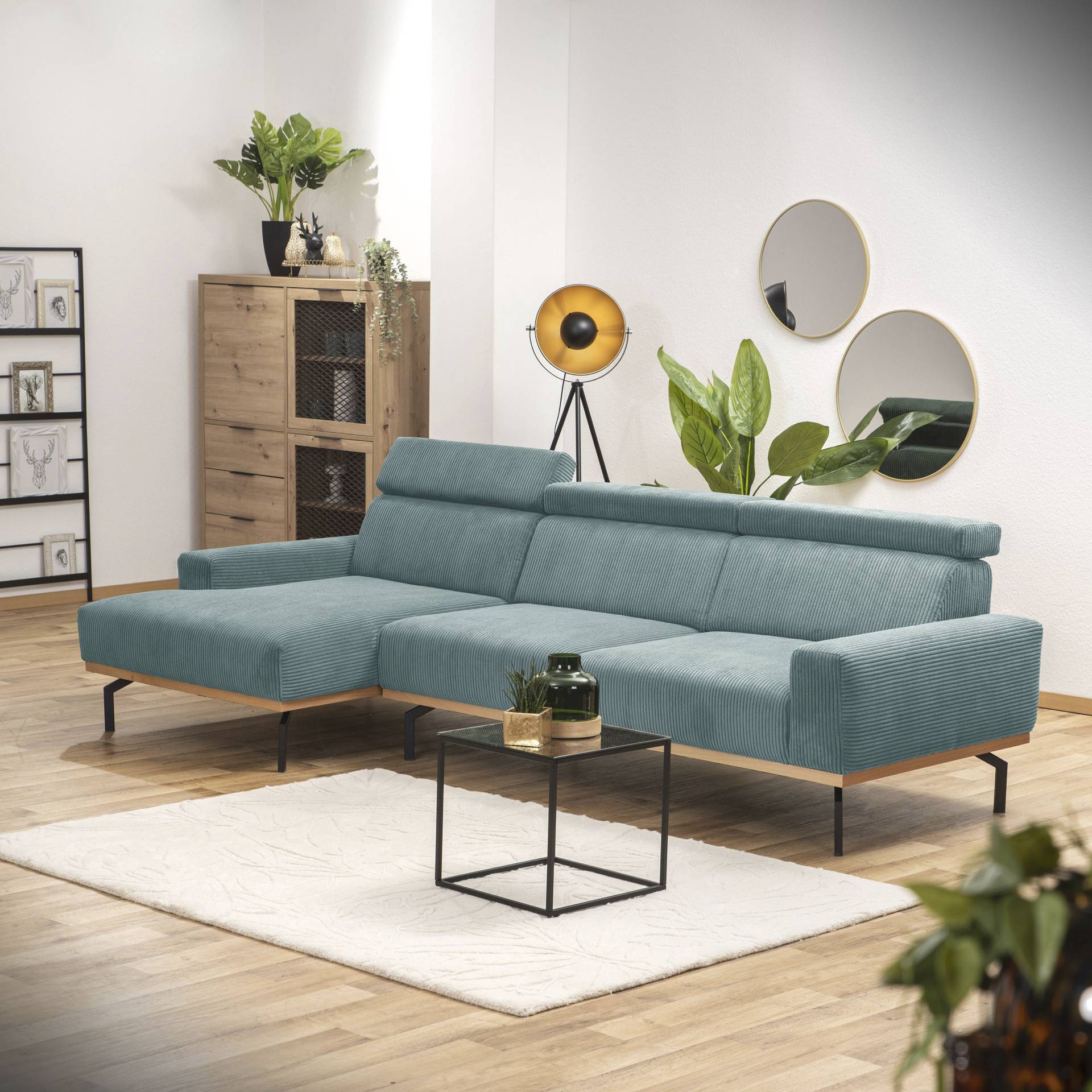 Max Winzer® Ecksofa »Designsofa hoher Sitzkomfort durch verstellbare Kopfteile, Cord Bezug«, umlaufender Echtholzsockelrahmen, feste Polsterung von Max Winzer®