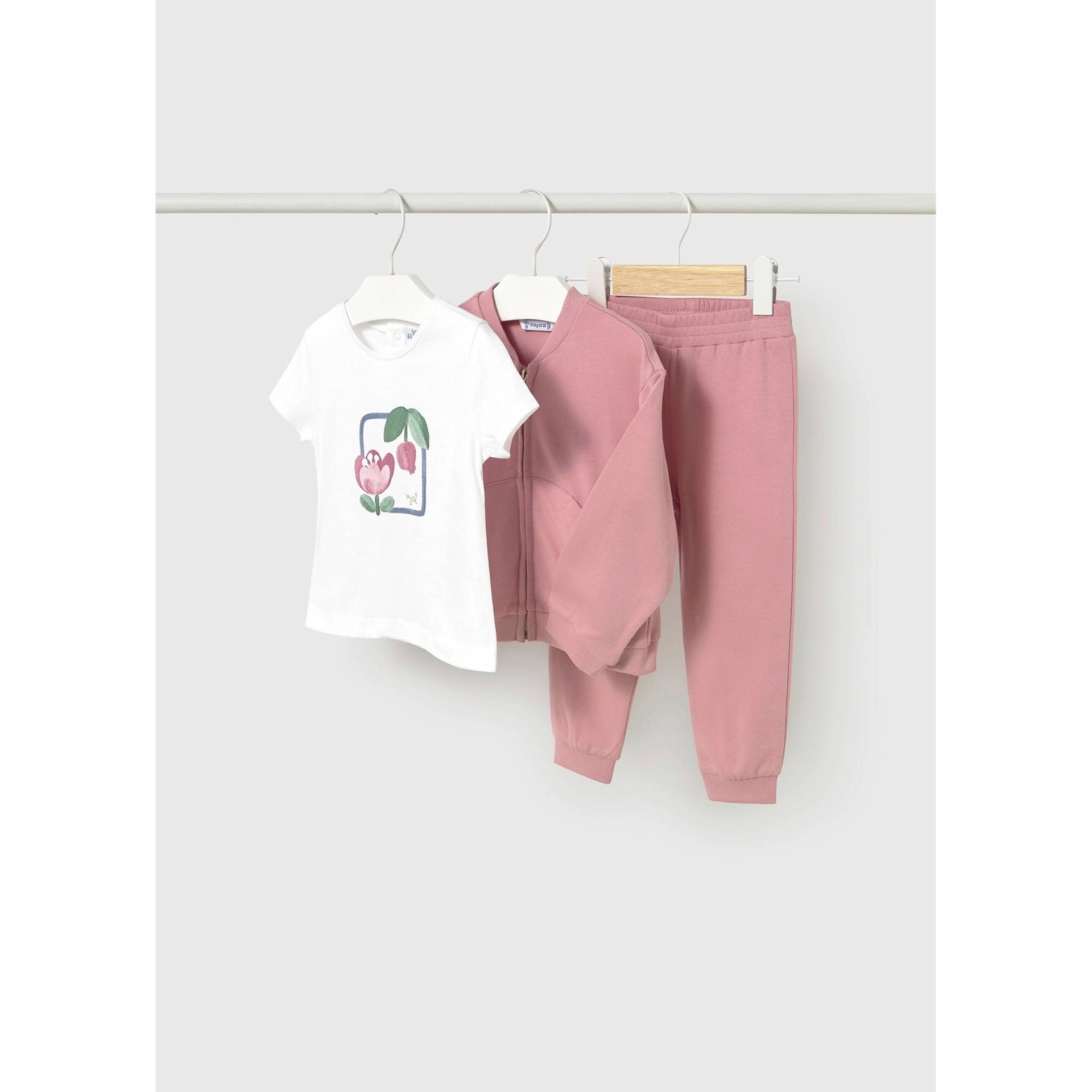 3-tlg. Set T-Shirt, Sweatjacke und Jogginghose Blumen 3-tlg. Set T-Shirt, Sweatjacke und Jogginghose Blumen von Mayoral