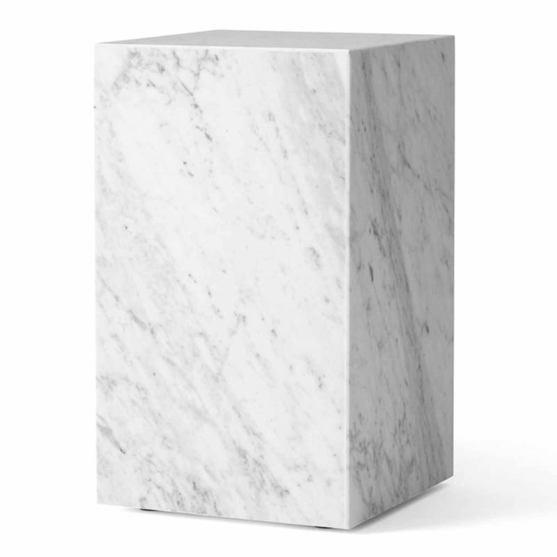 Plinth Couchtisch, Grösse b.30 x t.30 x h.51 cm, Marmor carrara von Audo Copenhagen