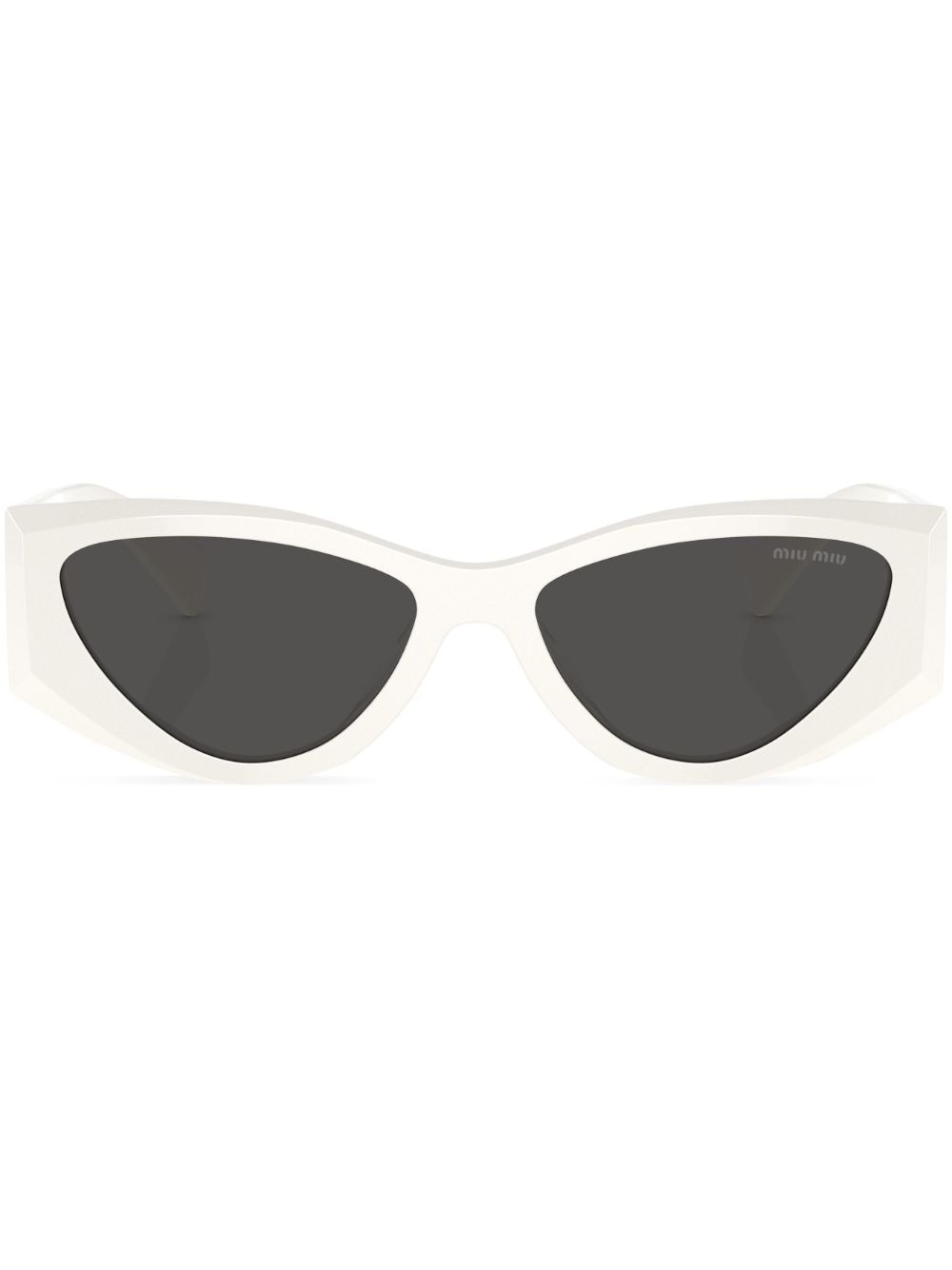 Miu Miu Eyewear cat-eye frame tinted sunglasses - White von Miu Miu Eyewear