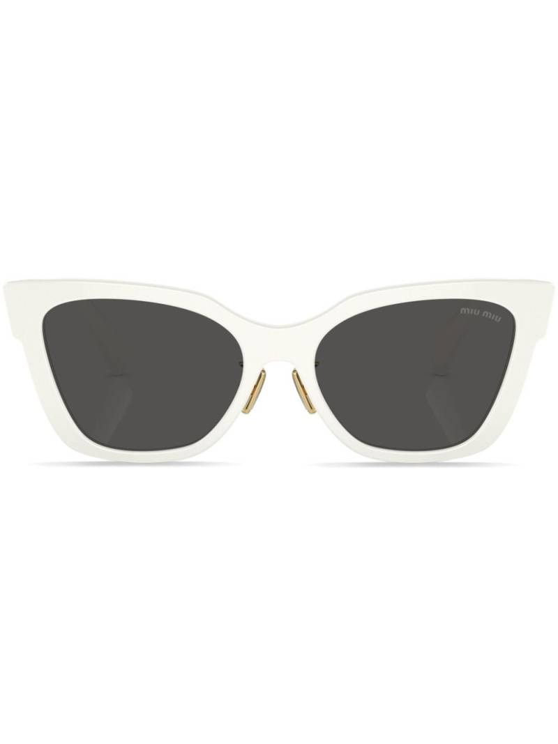 Miu Miu Eyewear logo-lettering butterfly sunglasses - White von Miu Miu Eyewear