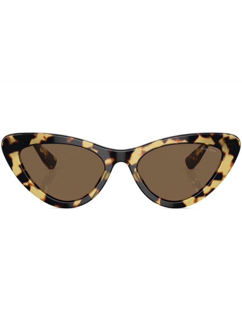 Miu Miu Eyewear tortoiseshell-effect cat-eye sunglasses - Green von Miu Miu Eyewear