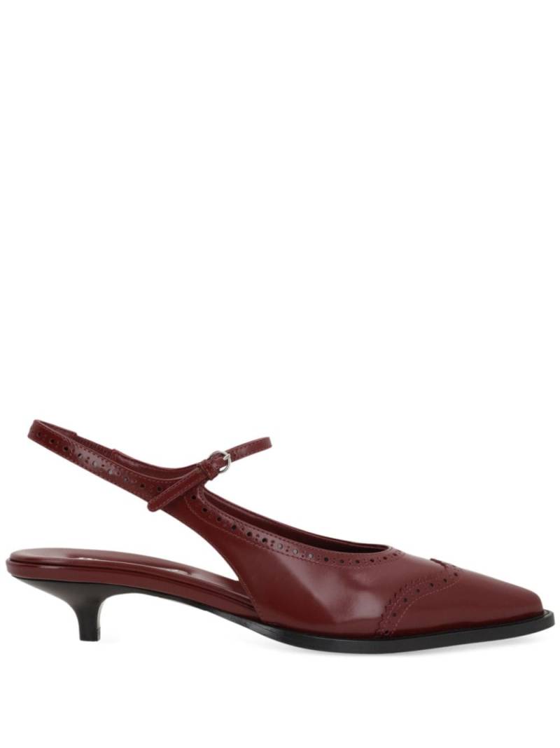 Miu Miu 35mm slingback brogue pumps - Red von Miu Miu