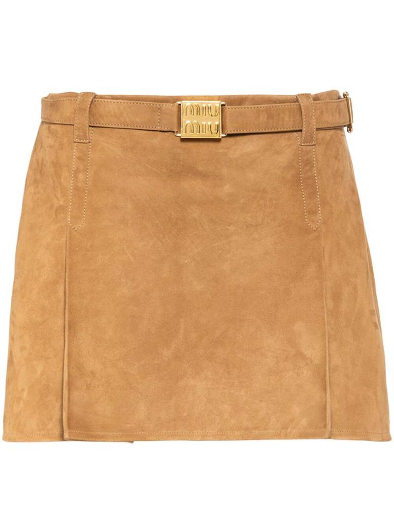 Miu Miu belted suede miniskirt - Brown von Miu Miu