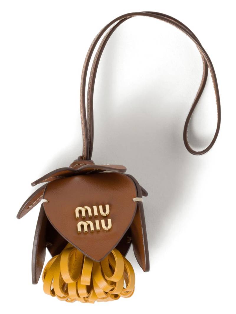 Miu Miu logo-lettering leather bag charm - Brown von Miu Miu