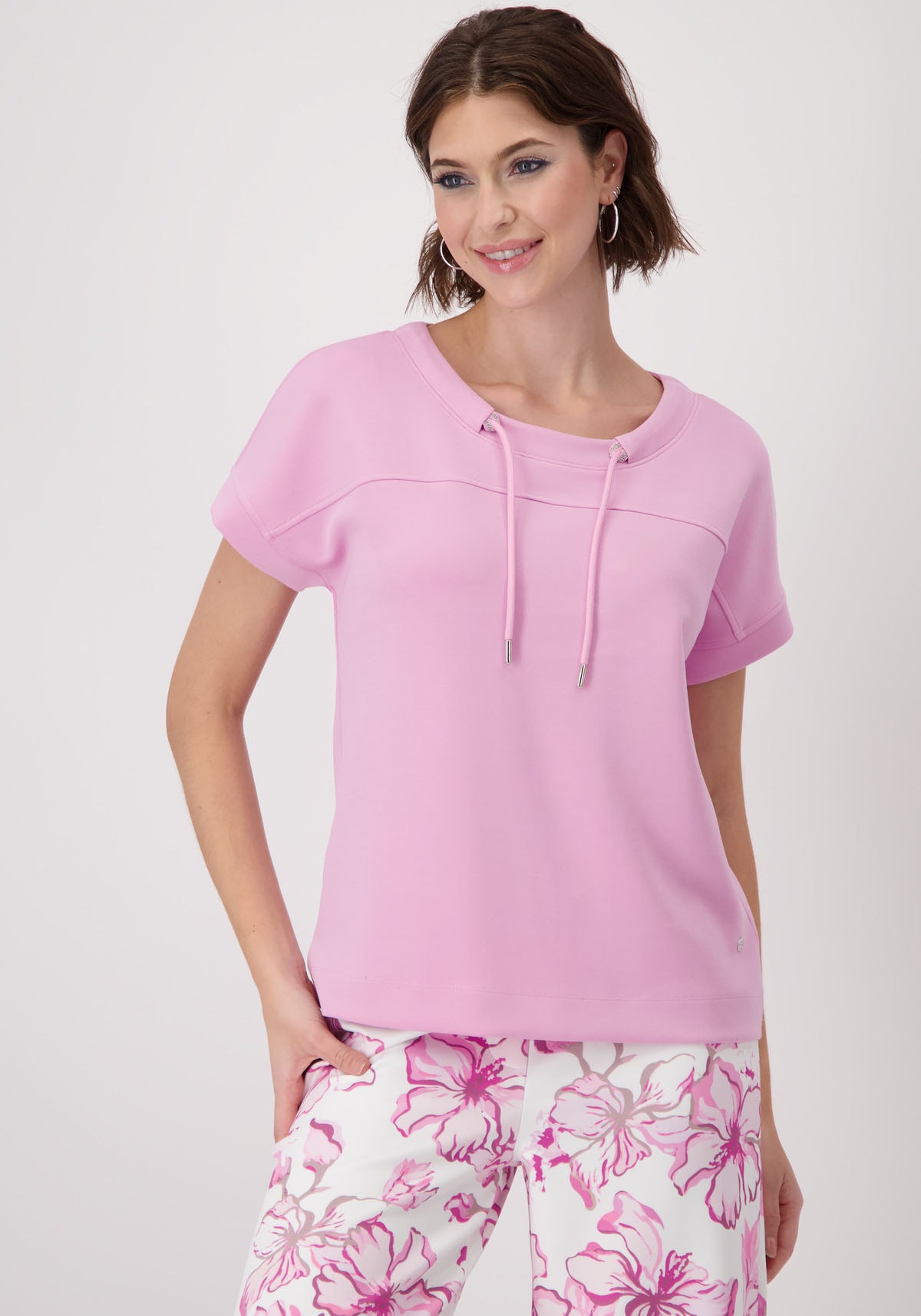 Monari Sweatshirt »Sweatshirt Schmuckdetail«, Mit Rundhalsausschnitt Monari Sweatshirt »Sweatshirt Schmuckdetail«, Mit Rundhalsausschnitt von Monari