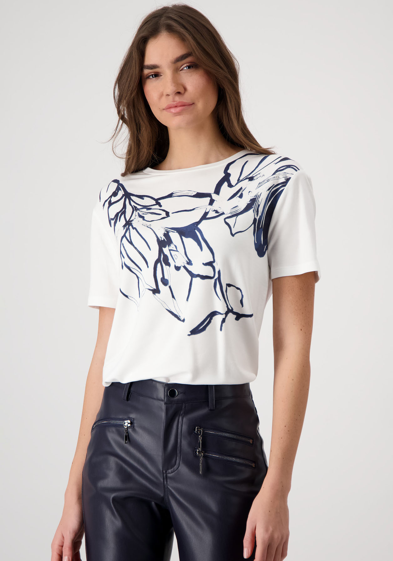 Monari T-Shirt »Shirt Druckblume«, Mit Rundhalsausschnitt Monari T-Shirt »Shirt Druckblume«, Mit Rundhalsausschnitt von Monari