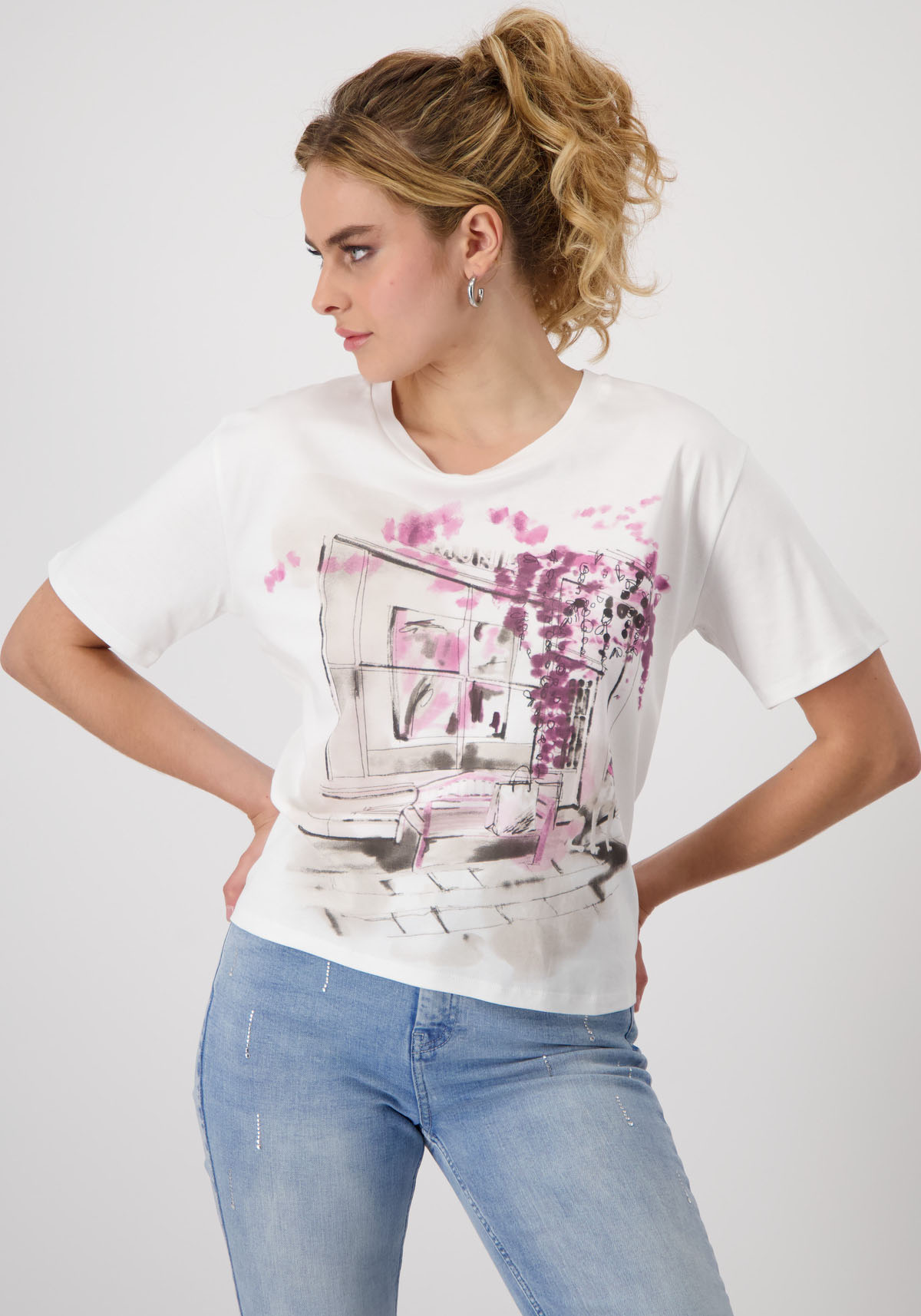 Monari T-Shirt »Shirt Städtedruck«, Mit Rundhalsausschnitt Monari T-Shirt »Shirt Städtedruck«, Mit Rundhalsausschnitt von Monari