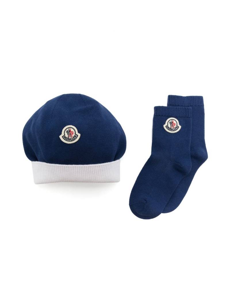 Moncler Enfant cotton beanie and socks set - Blue von Moncler Enfant