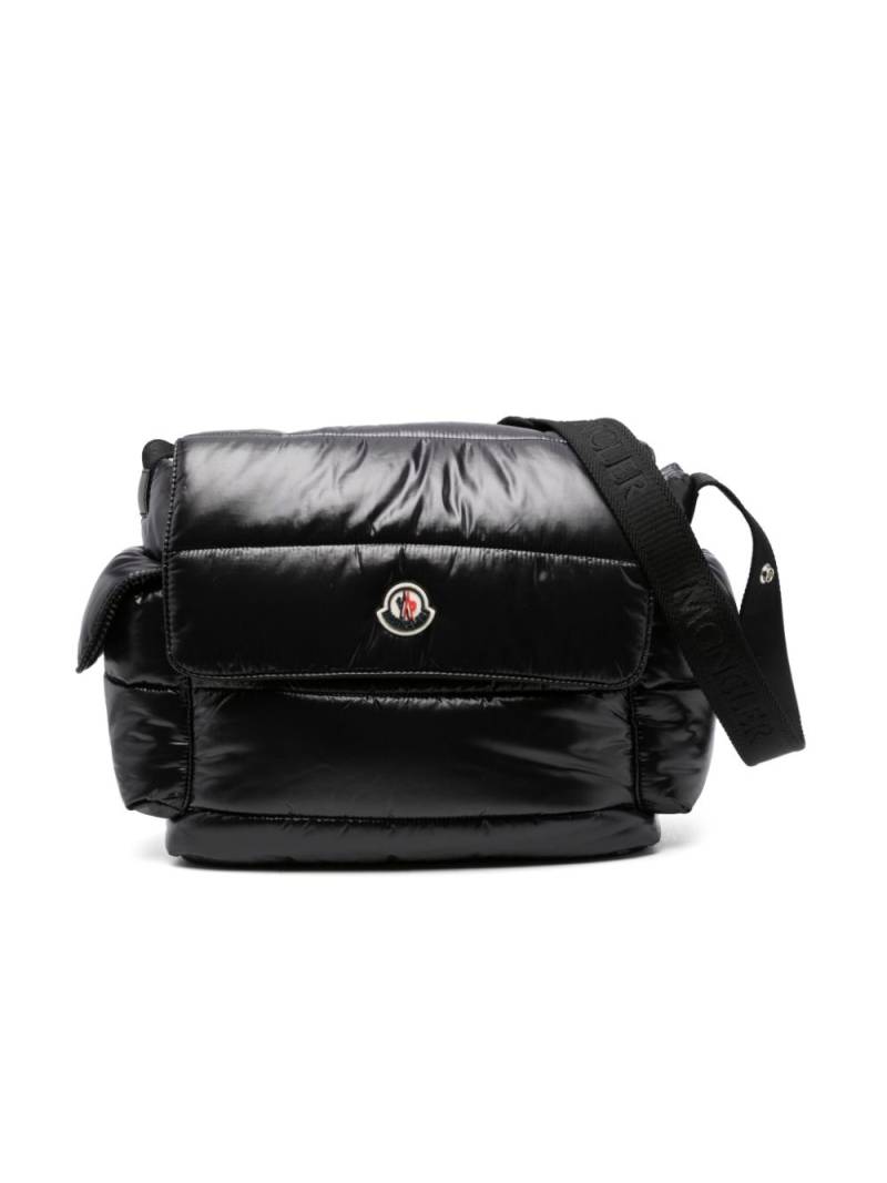 Moncler Enfant logo-patch quilted changing bag - Black von Moncler Enfant