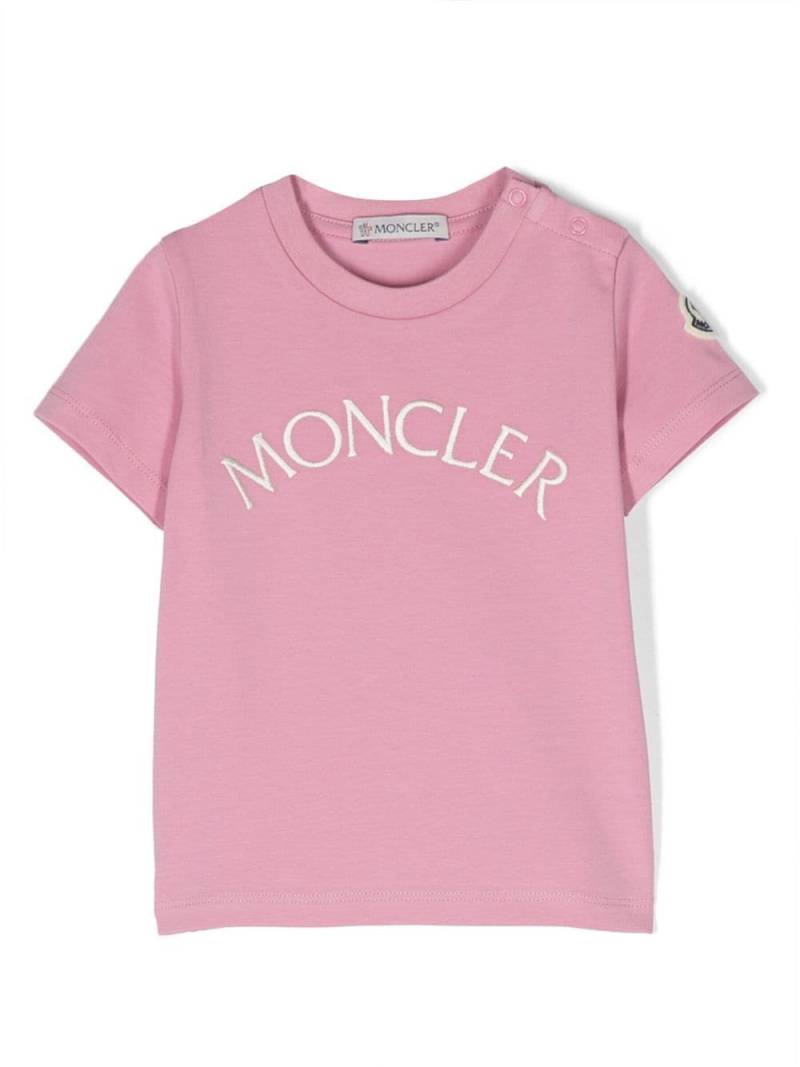 Moncler Enfant logo-print detail T-shirt - Pink von Moncler Enfant