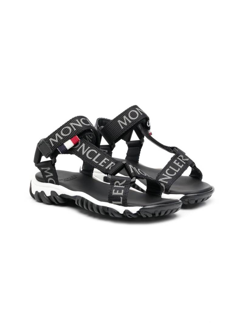 Moncler Enfant logo-print strap sandals - Black von Moncler Enfant