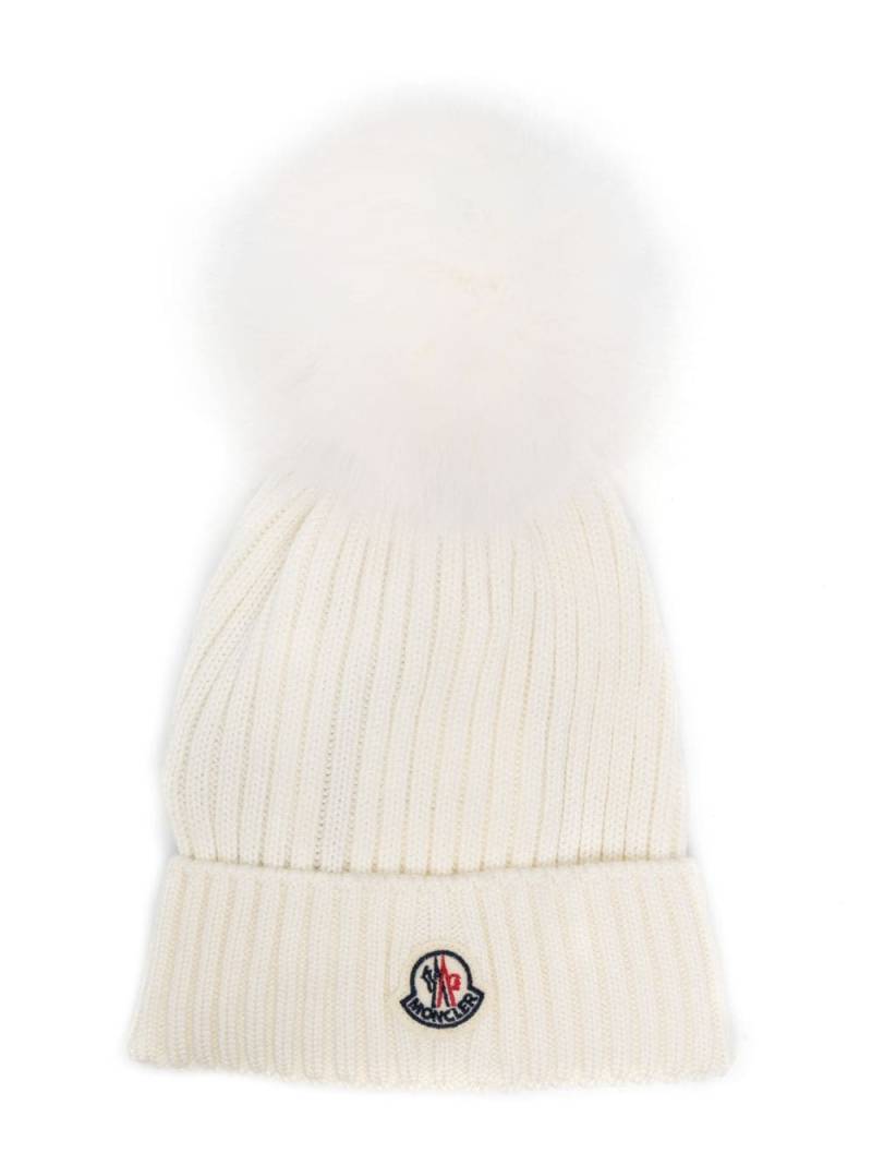 Moncler Enfant ribbed pompom beanie - White von Moncler Enfant