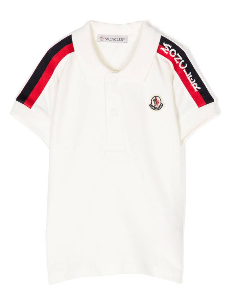 Moncler Enfant side-stripe logo-patch polo shirt - White von Moncler Enfant