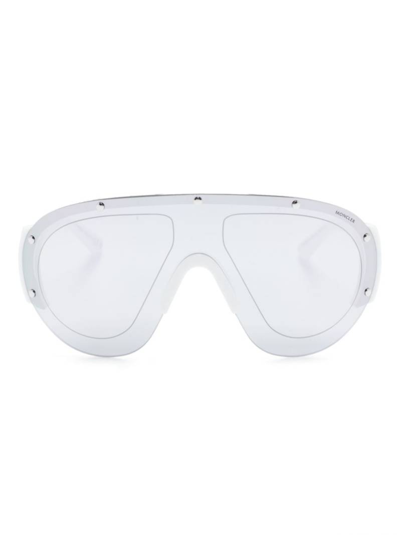 Moncler Eyewear logo-plaque oversize-frame sunglasses - White von Moncler Eyewear