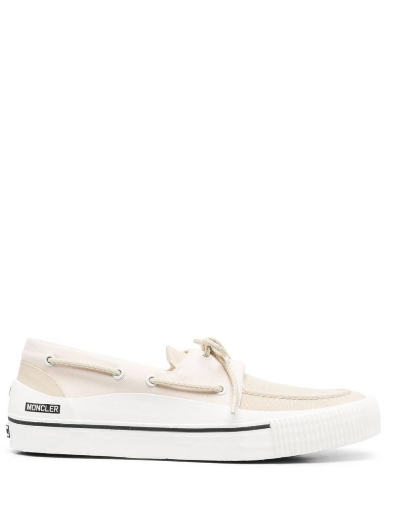 Moncler Pier boat shoes - Neutrals von Moncler