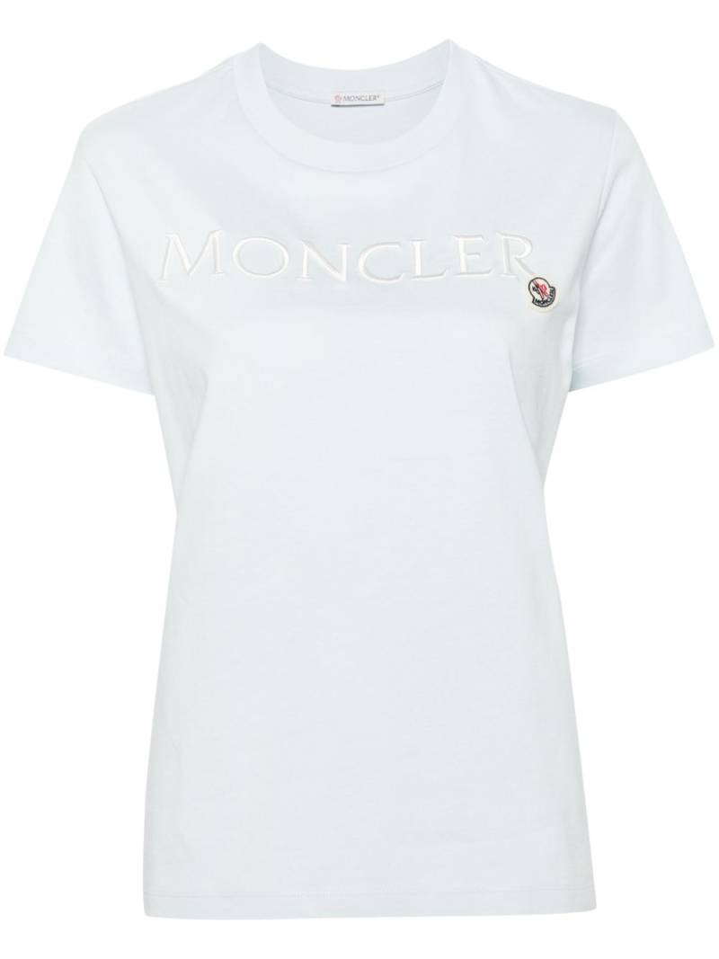 Moncler embroidered-logo organic-cotton T-shirt - Blue von Moncler