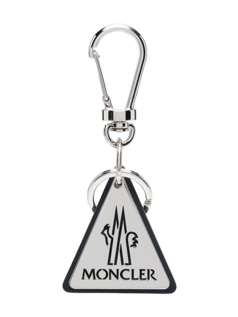 Moncler logo-engraved leather keyring - Silver von Moncler