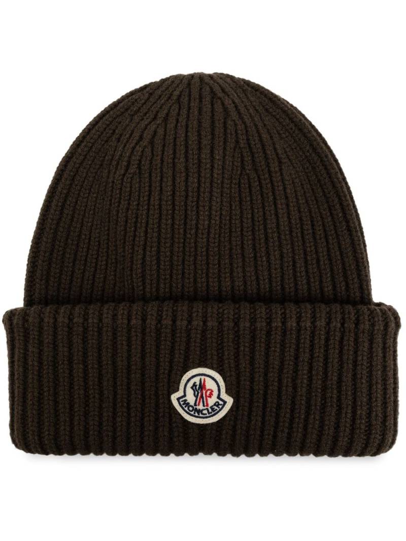 Moncler logo patch beanie - Green von Moncler