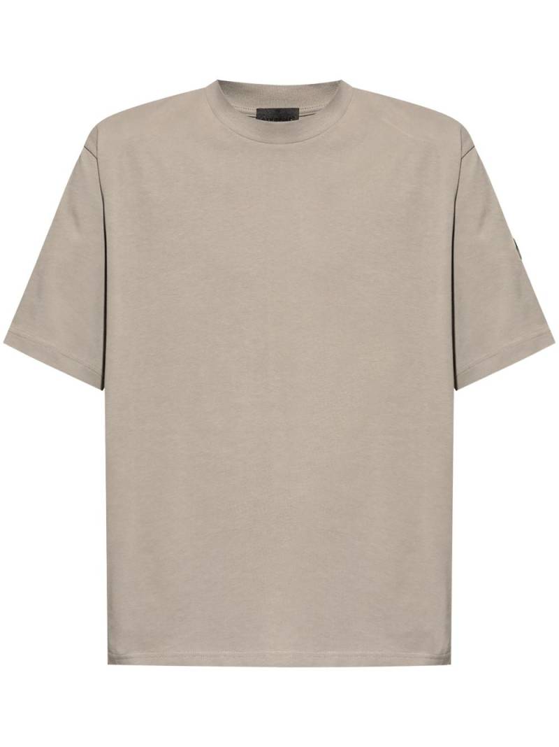 Moncler logo-patch t-shirt - Grey von Moncler