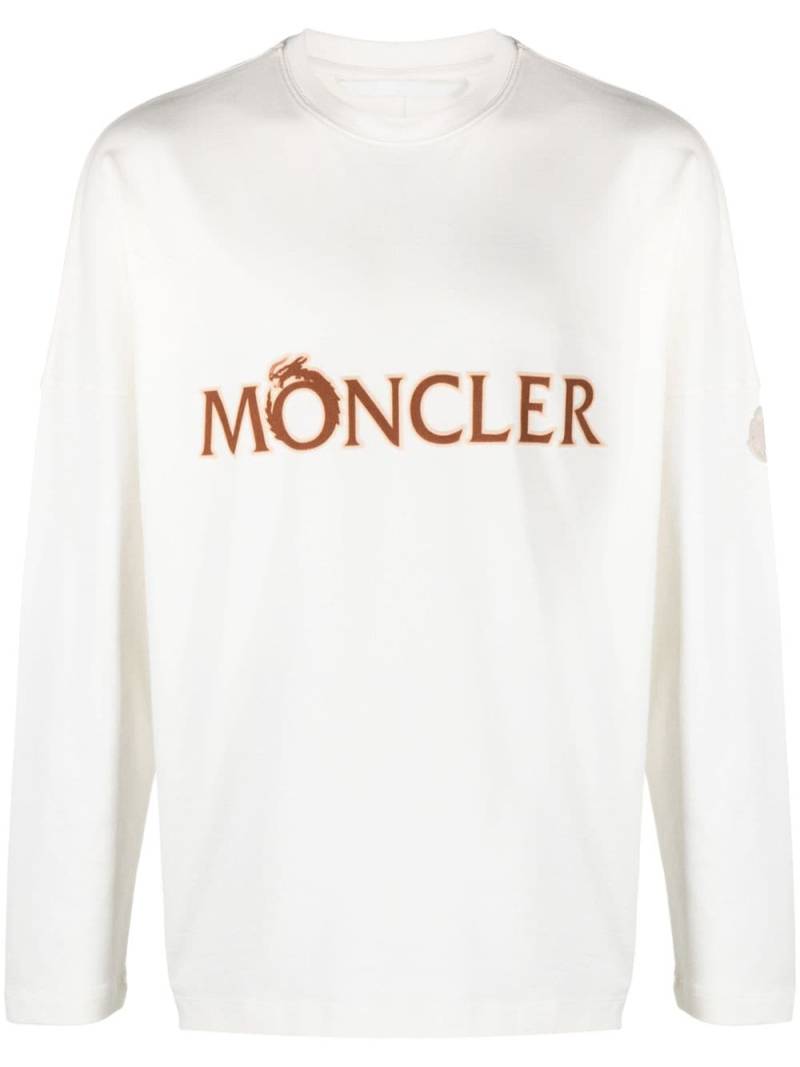 Moncler logo-print long-sleeve cotton T-shirt - Neutrals von Moncler