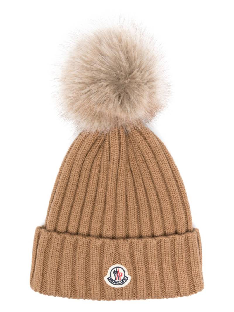 Moncler pompom wool beanie - Brown von Moncler