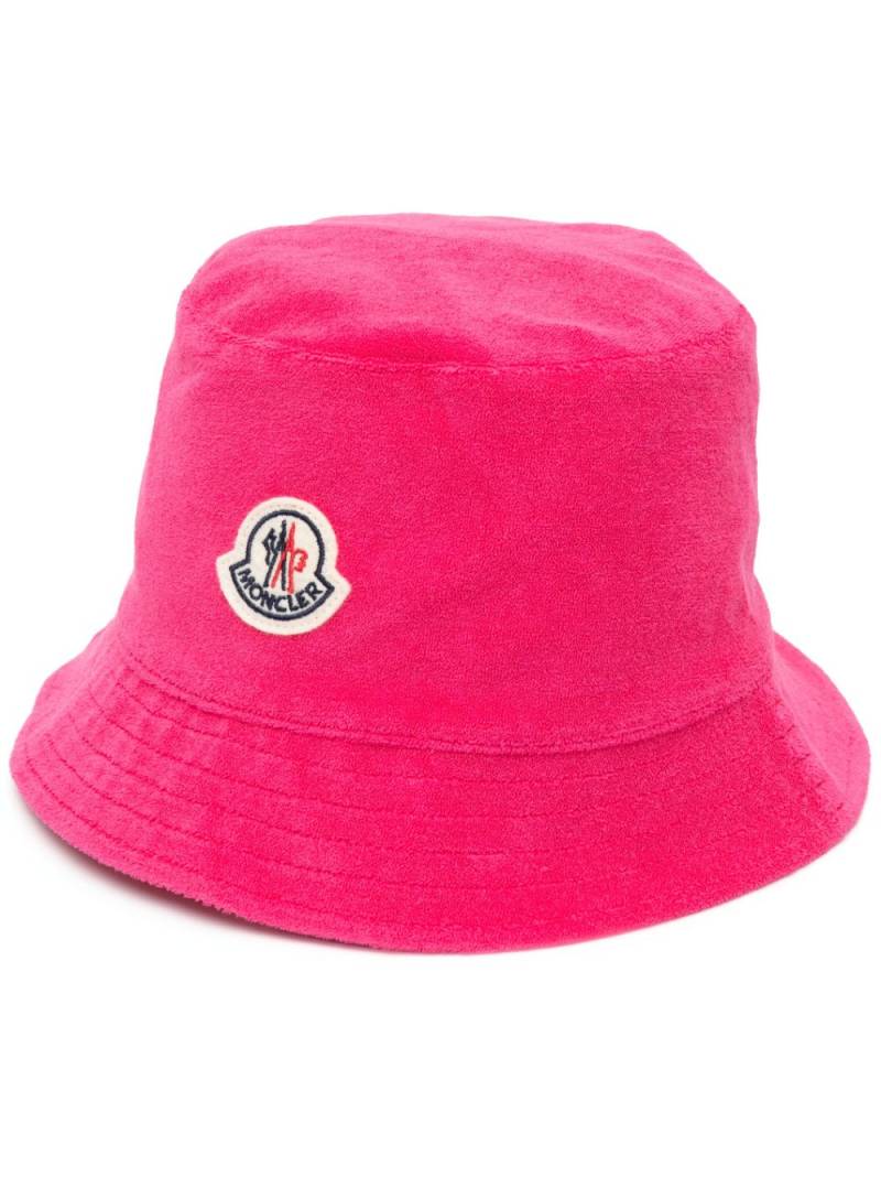 Moncler reversible logo-patch bucket hat - Pink von Moncler