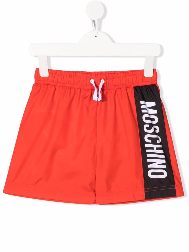 Moschino Kids logo-print swim shorts - Red von Moschino Kids