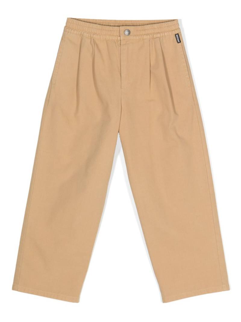 Moschino Kids pleated tapered trousers - Brown von Moschino Kids