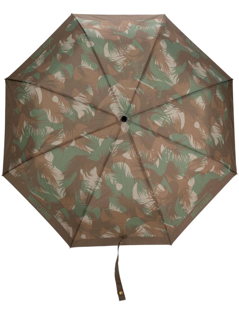 Moschino camouflage-print compact umbrella - Brown von Moschino