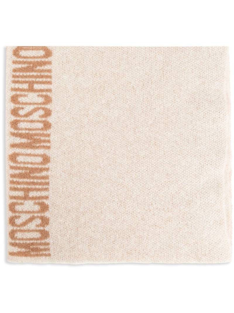 Moschino intarsia-knit logo scarf - Neutrals von Moschino