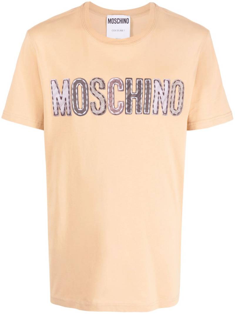 Moschino logo-patch cotton T-shirt - Neutrals von Moschino