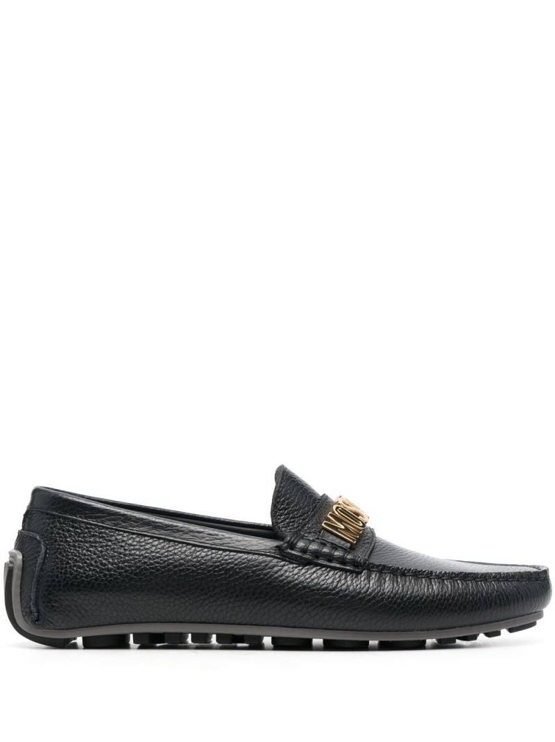 Moschino logo-plaque detail loafers - Black von Moschino