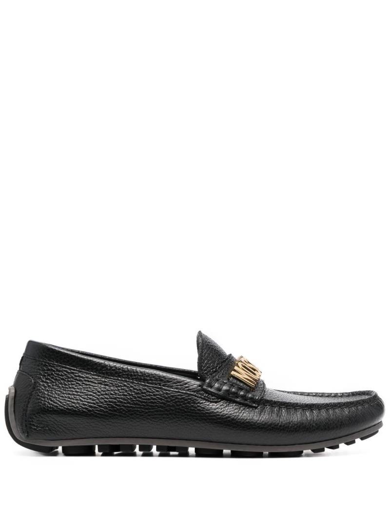 Moschino logo-plaque detail loafers - Black von Moschino