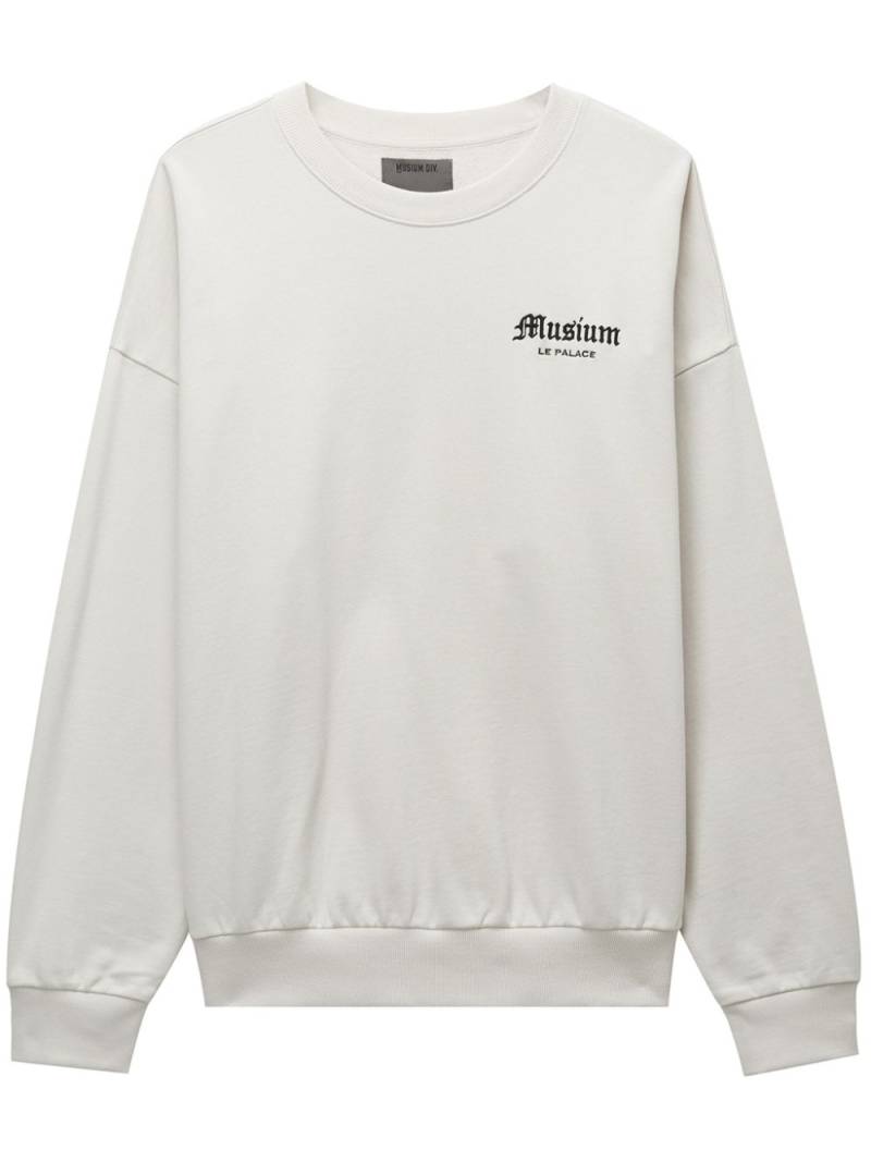 Musium Div. logo-print sweatshirt - White von Musium Div.