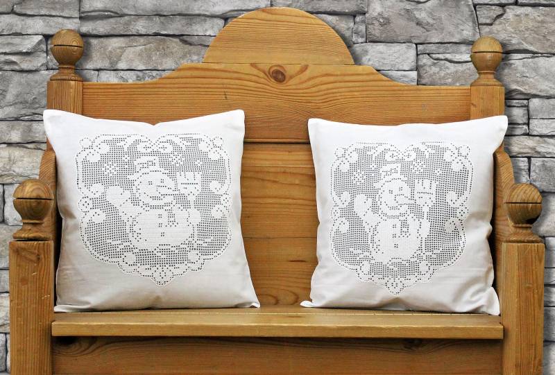 HOSSNER - ART OF HOME DECO Dekokissen »Schneemann«, Weihnachtsdeko, Kissenhülle ohne Füllung, 1 Stück HOSSNER - ART OF HOME DECO Dekokissen »Schneemann«, Weihnachtsdeko, Kissenhülle ohne Füllung, 1 Stück von HOSSNER - ART OF HOME DECO