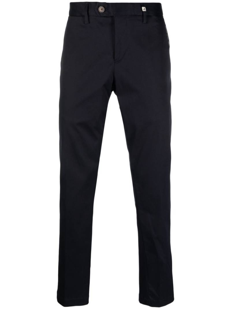 Myths logo-patch twill tapered trousers - Blue von Myths