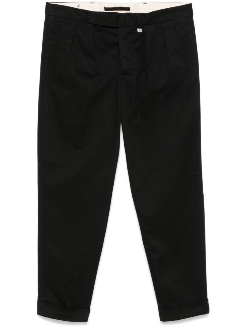 Myths tapered trousers - Black von Myths