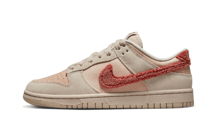 Dunk Low Terry Swoosh Herren Beige 37.5 von NIKE